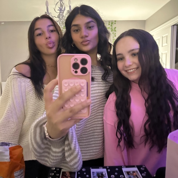 Meet your Posher, Krina - Picture 1 of 1